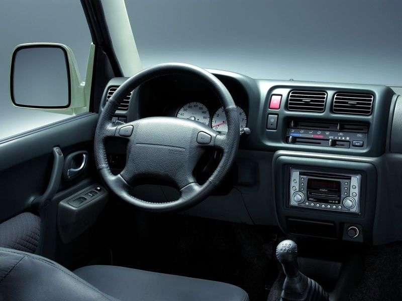 Suzuki Jimny 3.generacji SUV 1.3 MT 4WD (1998 2005)