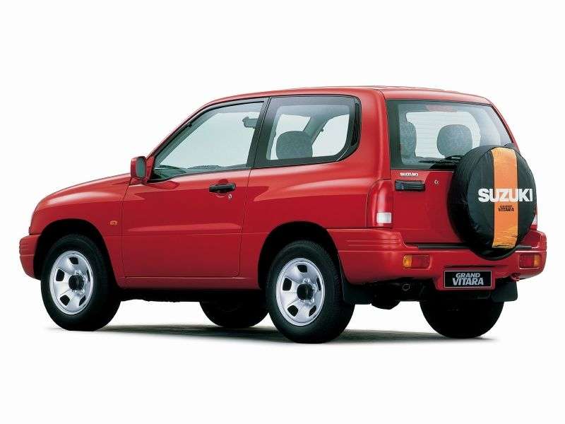 Suzuki Grand Vitara 3 drzwiowy crossover pierwszej generacji. 1,6 MT 4WD (1998 2005)