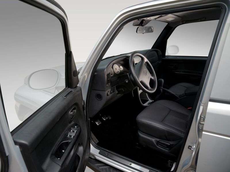 TagAZ Tager pierwszej generacji SUV 5 drzwiowy. 2,3 MT 4WD DLX (2008 obecnie)