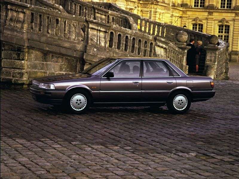 Toyota Camry V20 sedan 2.0 AT 4WD (1987–1991)