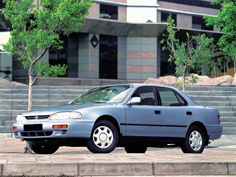 Toyota Camry XV10 [zmiana stylizacji] sedan 3.0 AT Overdrive (1994 1996)