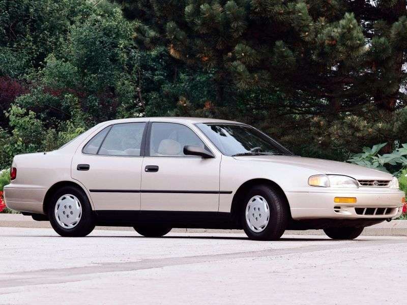 Toyota Camry XV10 [zmiana stylizacji] sedan 3.0 AT Overdrive (1994 1996)