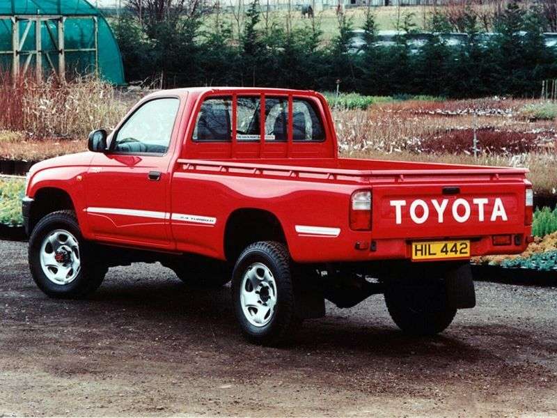 Toyota Hilux 6 generacji 2 drzwiowy pickup 2.7 na AWD (1999 2001)