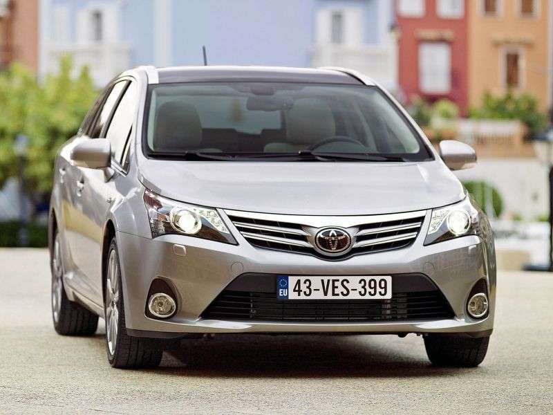 Toyota Avensis 3rd generation [restyling] 1.6 MT wagon (2011–2012)