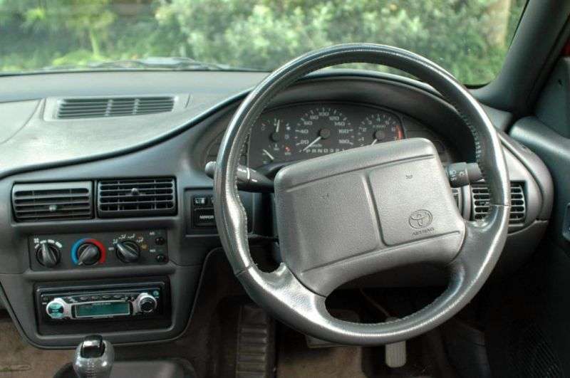 Toyota Cavalier 1st generation coupe 2.4 AT (1997–2000)