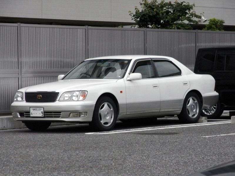 Toyota Celsior F20 [restyling] 4.0 AT saloon (1997–2000)