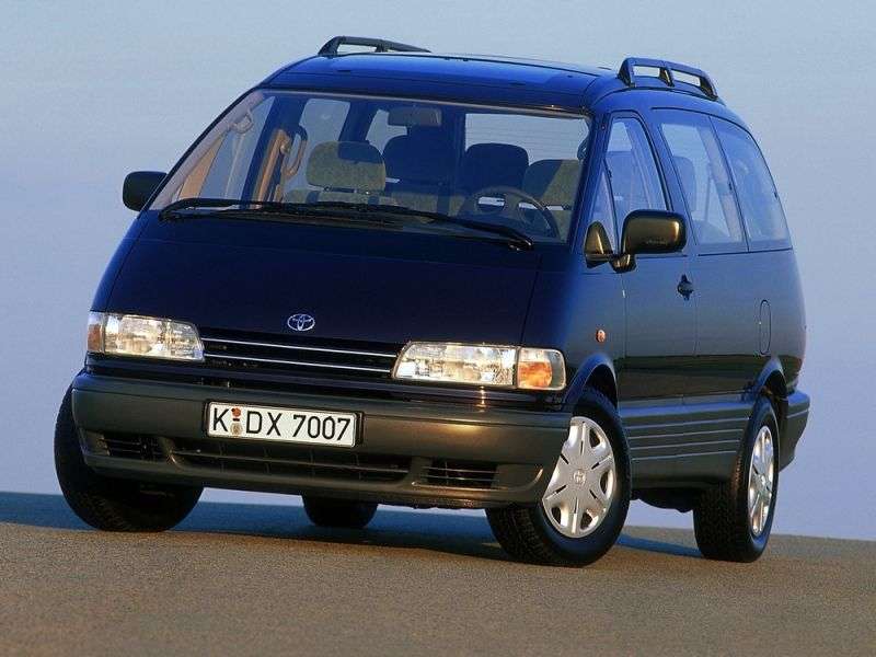 Toyota Estima minivan pierwszej generacji 2.4 AT 4WD (1990 1999)