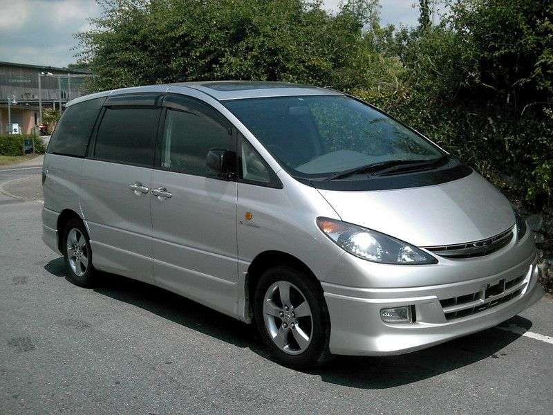 Toyota Estima minivan drugiej generacji 2.4 AT (2000 2005)