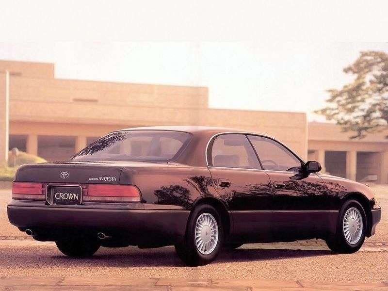 Toyota Crown Majesta S140hardtop 4.0 AT 4WD (1992–1995)