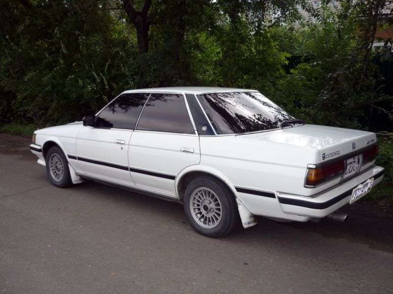 Toyota Mark II X70 sedan 2.0 MT (1984 1988)
