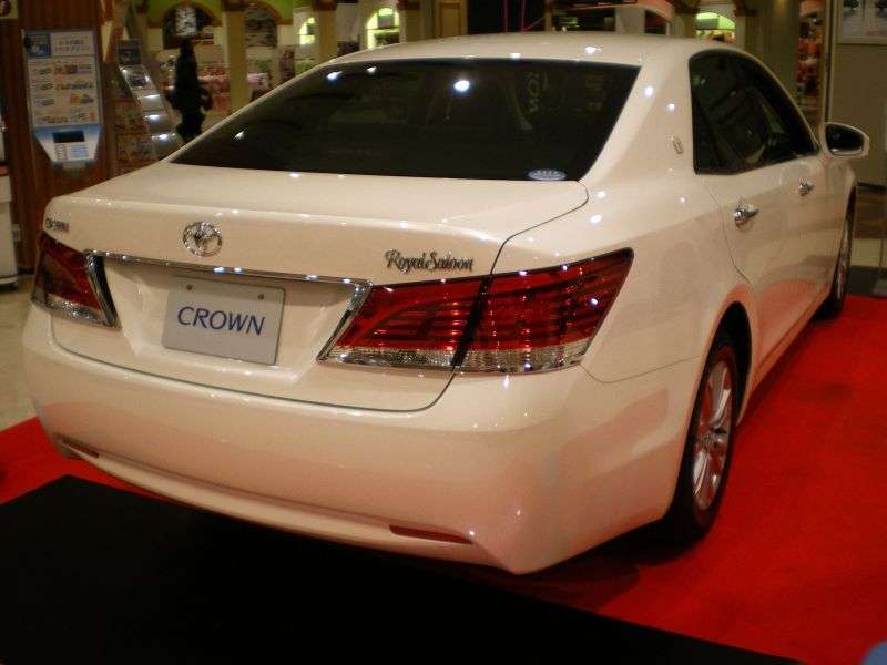 Toyota Crown S210JDM sedan 4 drzwiowy 2,5 AT (2012 obecnie)