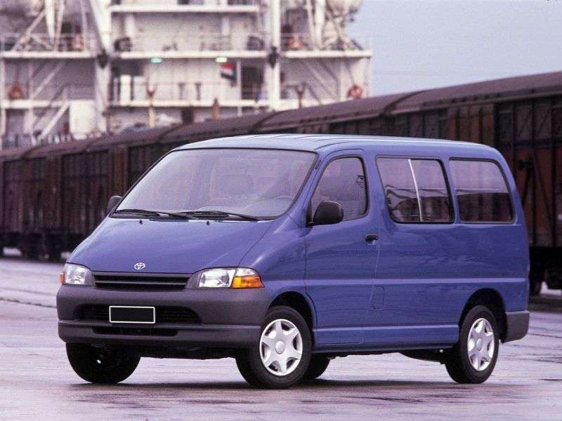 Toyota Granvia 1st generation minivan 3.0 TD AT 7seat (1995–2002)