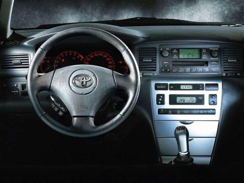 Toyota Corolla E120 5 drzwiowy kombi 1,6 MT (2001 2004)