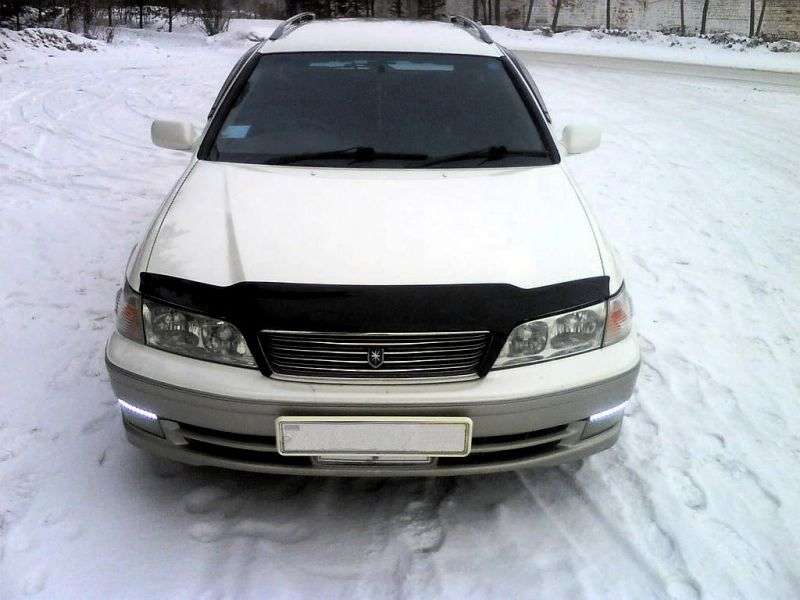 Toyota Mark II X100 [restyled] Qualis wagon 2.5 AWD AT (1997–2002)
