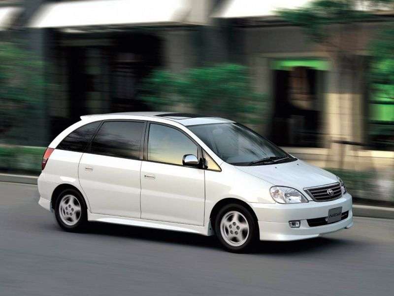 Toyota Nadia minivan pierwszej generacji 2.0 AT (1998 2001)