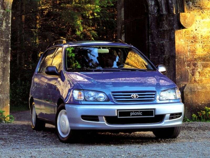 Toyota Picnic minivan pierwszej generacji 2.0 MT (1996 2001)