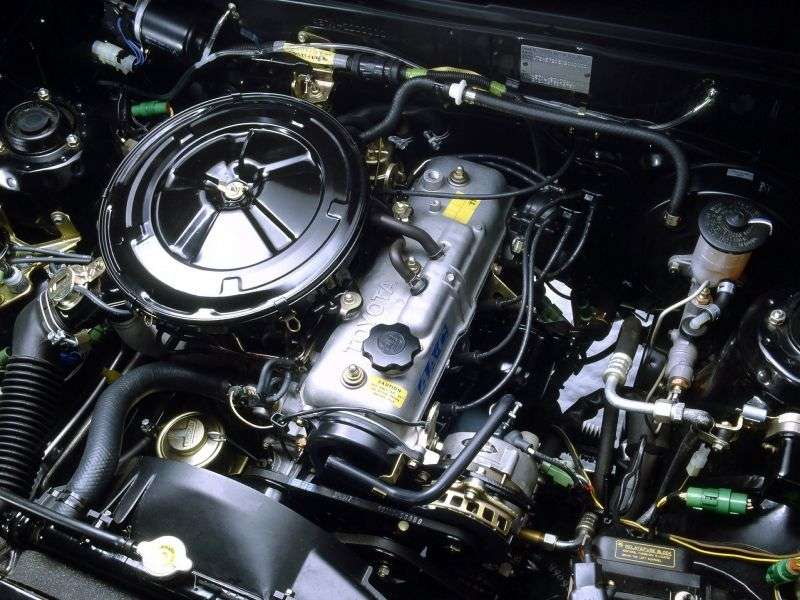Toyota Corolla E70 [restyling] liftback 1.6 MT Overdrive (1983–1983)