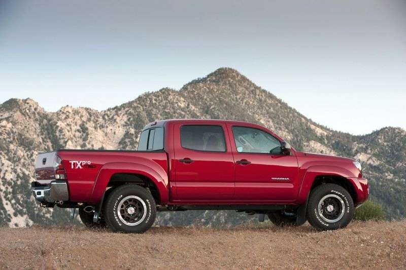 Toyota Tacoma 2nd generation [restyling] Double Cab pick up 4 bit. 4.0 AT L2 (2010–2011)