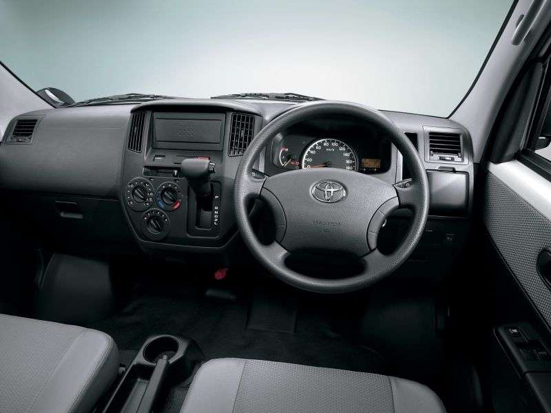 Toyota Town Ace 5th generation Truck pickup 1.5 AT (2008 – n. In.)