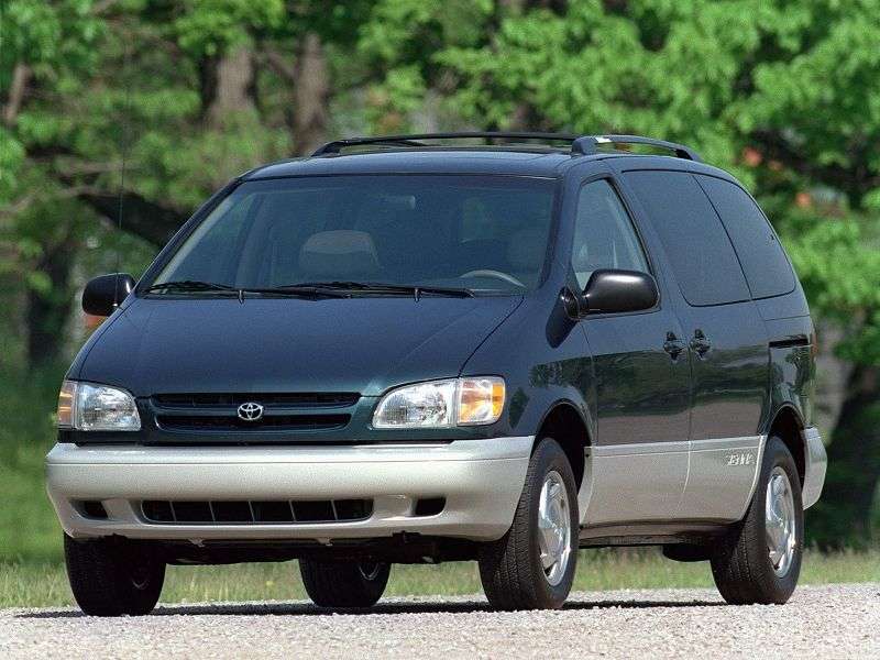 Toyota Sienna minivan pierwszej generacji 3.0 AT (1997 2001)