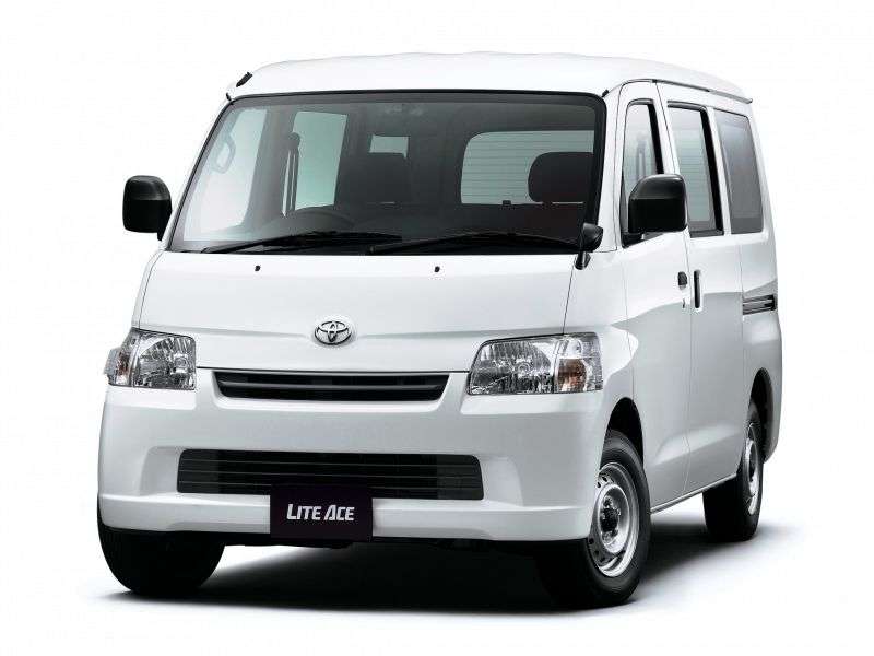 Toyota Town Ace Van minivan 5 generacji 1.5 AT (2008 obecnie)