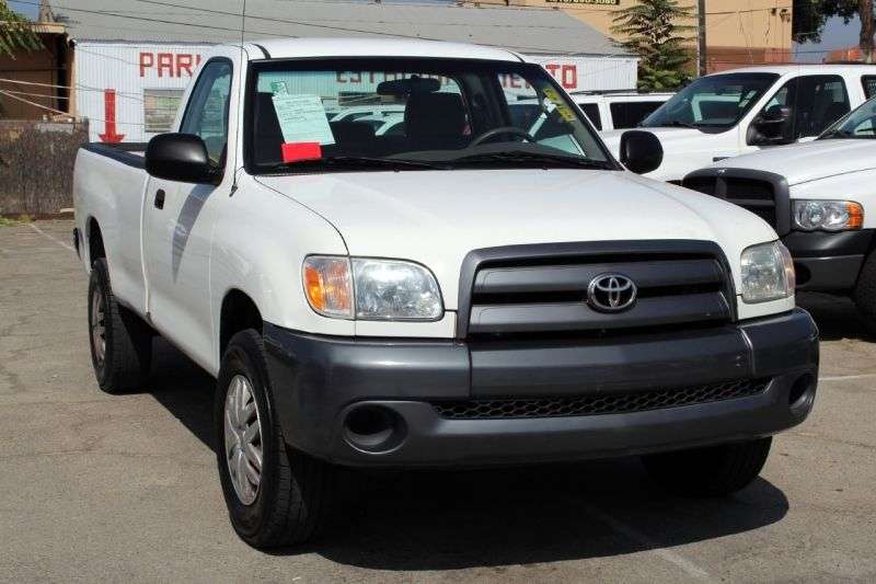 Toyota Tundra 1 szej generacji [zmiana stylizacji] Zwykła kabina pickup 2 drzwiowa. 4,0 mln ton (2003 2006)