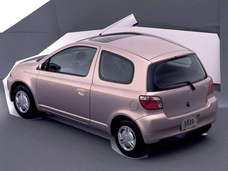 Toyota Vitz XP10hechbek 3 dv. 1.0 AT (1998–2002)