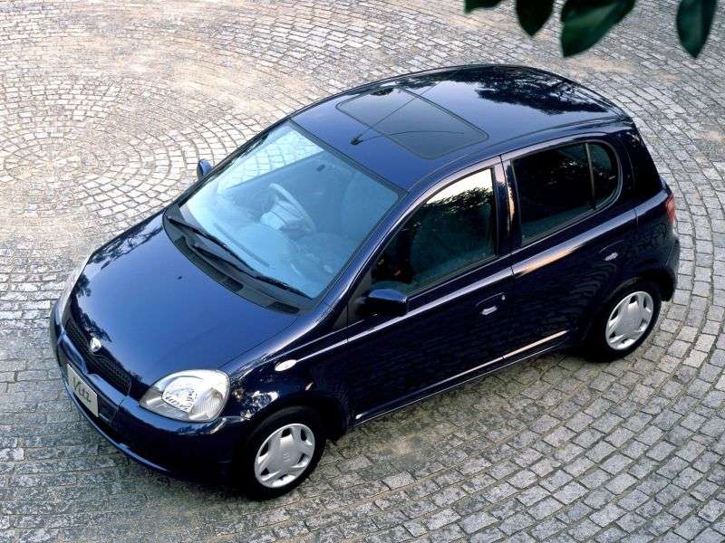 Toyota Vitz XP10 hatchback 5 drzwiowy 1.3 4WD w (1998 2002)