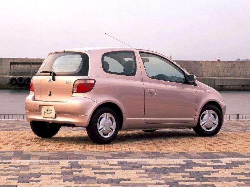 Toyota Vitz XP10hechbek 3 dv. 1.0 AT (1998–2002)