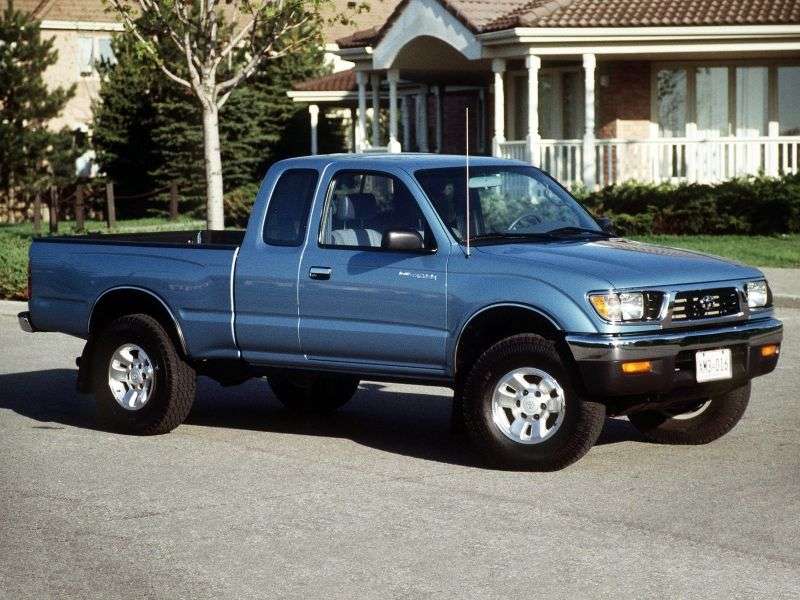 Toyota Tacoma pierwszej generacji pickup Xtracab 2 drzwiowy 3,4 MT 4x4 (1995 1997)
