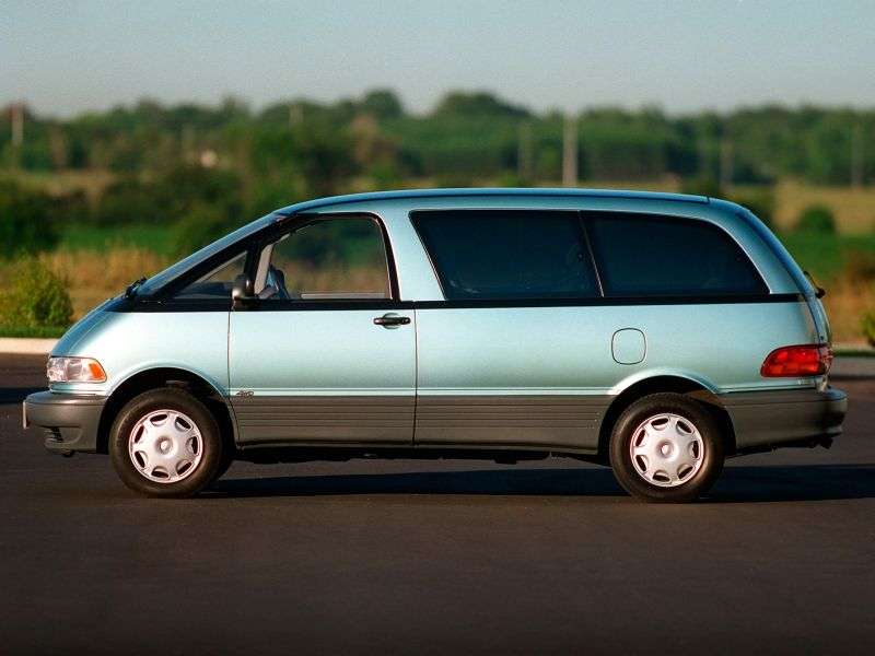 Toyota Previa XR10 / XR20 minivan 2.4 z doładowaniem AT 4x4 (1995 1999)