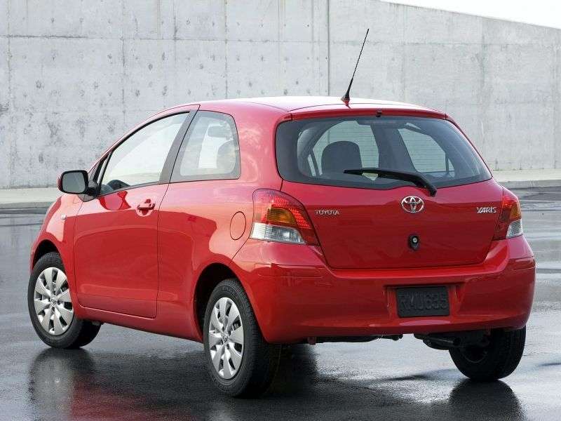 Toyota Yaris XP9 [restyling] 3 bit hatchback 1.3 MMT (2009–2012)