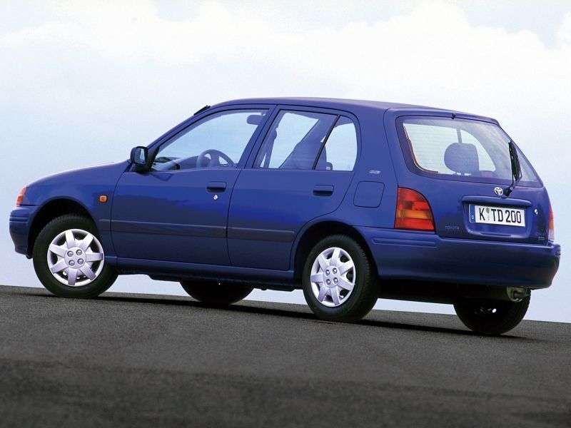 Toyota Starlet 90 Serieshtchbek 5 dv. 1.3 MT (1996–1999)