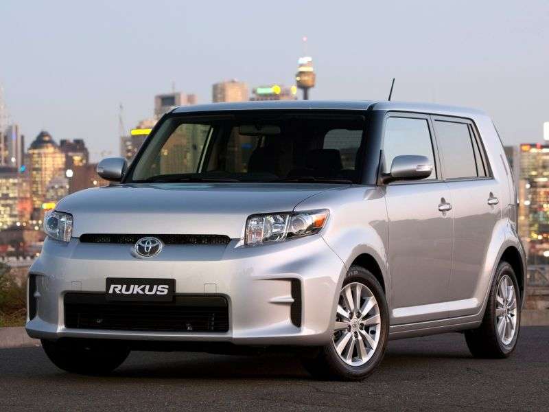 Toyota Rukus 1st generation minivan 2.4 AT (2011 – n. In.)