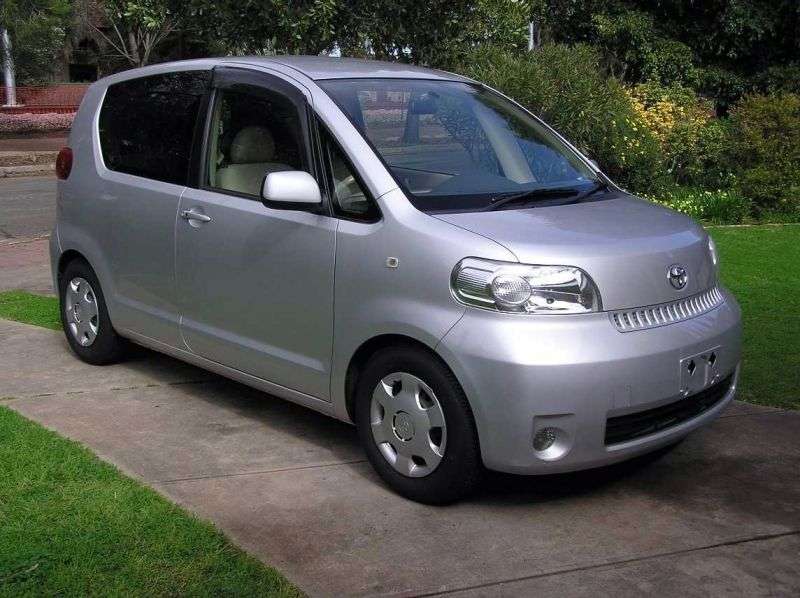 Toyota Porte minivan pierwszej generacji 1.5 AT (2004 2005)