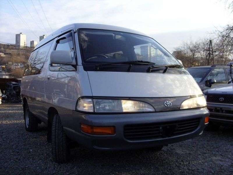 Toyota Lite Ace minivan 4.generacji 2.0 TD AT 4WD świetlik dachowy (1992 1993)