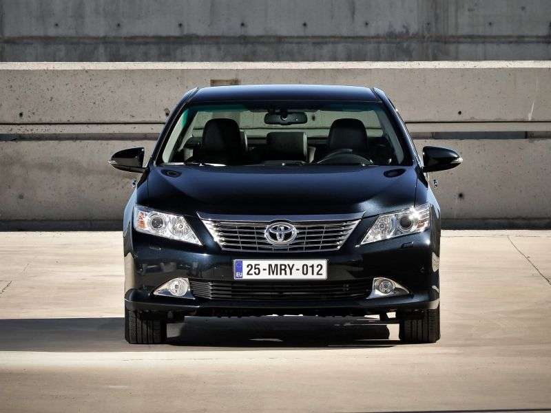 Toyota Camry XV50 4 drzwiowy sedan 3.5 AT Suite (2011 2012)