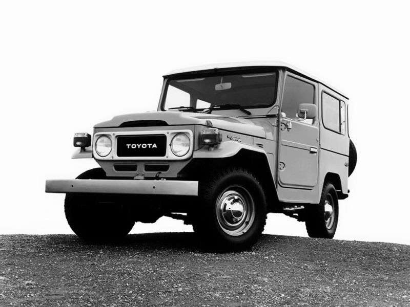 Toyota Land Cruiser J40 / J50FJ40V SUV 3 dv. 3.4 D MT AWD (1974–1984)