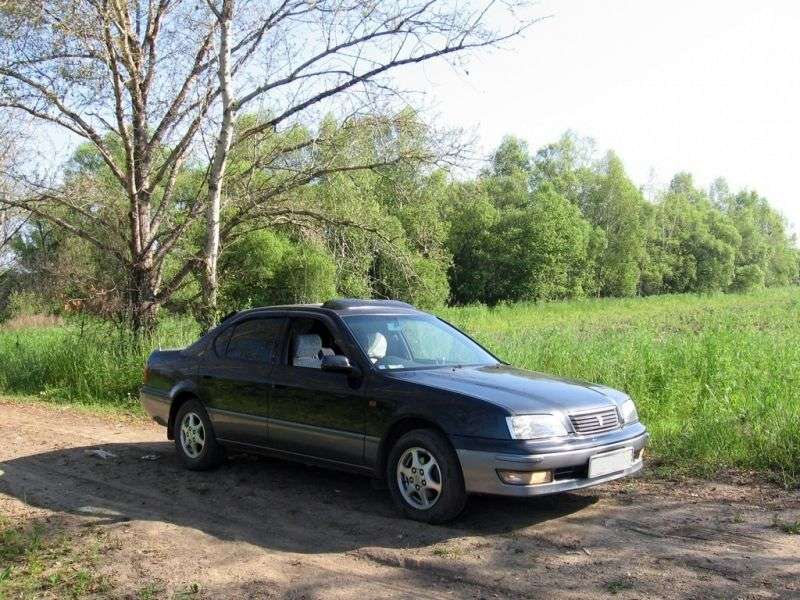 Toyota Camry V40 [zmiana stylizacji] sedan 2.2 TD MT (1996 1998)