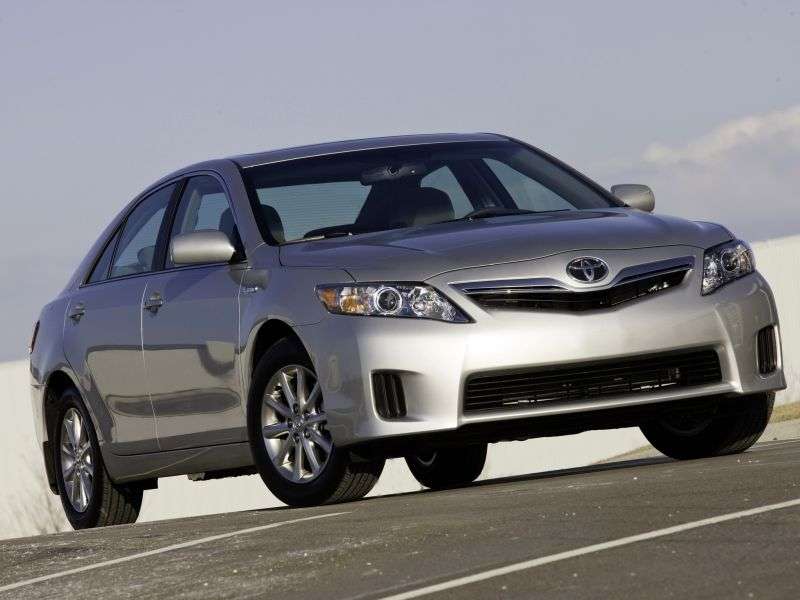 Toyota Camry XV40 [zmiana stylizacji] Hybrydowy sedan 4 drzwiowy. 2.4 Hybrydowa CVT (2010 2011)