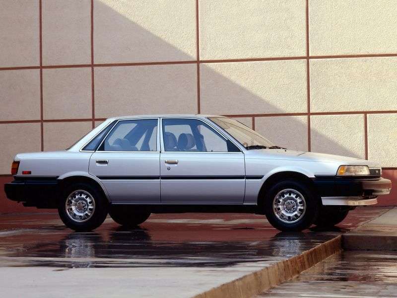 Toyota Camry V20 sedan 2.0 MT (1987 1991)