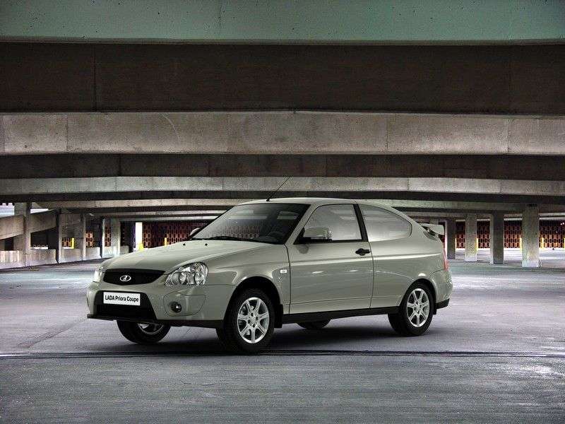 VAZ (Lada) Priora, 3 drzwiowy sportowy hatchback pierwszej generacji. 1.6 MT 16 cl (Euro 3) 21728 12 048 Sport (2010 2011)