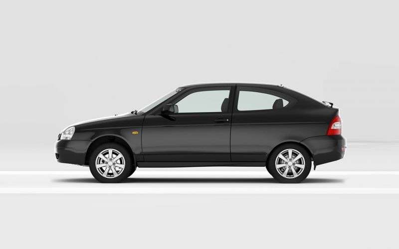 VAZ (Lada) Priora, 3 drzwiowy hatchback 1 szej generacji 2173. 1,6 MT 16 cl (Euro 3) 21728 03 018 luksów (2010 2011)