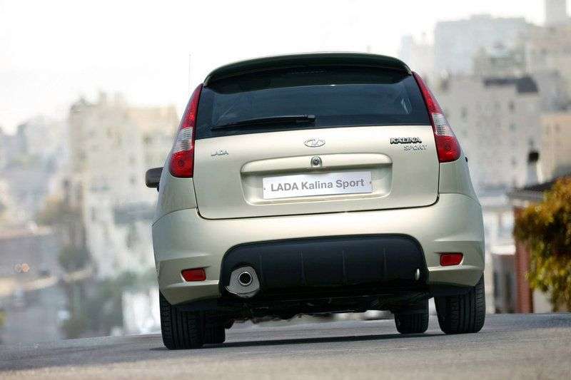 VAZ (Lada) Kalina Sport hatchback pierwszej generacji, 5 drzwiowy. 1,6 MT 16 cl (Euro 3) 11196 35 494 luksów (2009 2012)