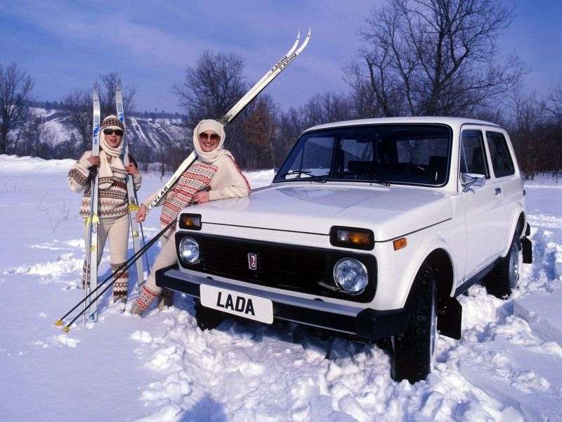 VAZ (Lada) 4x4 2121 SUV 1.6 MT (1977 1994)