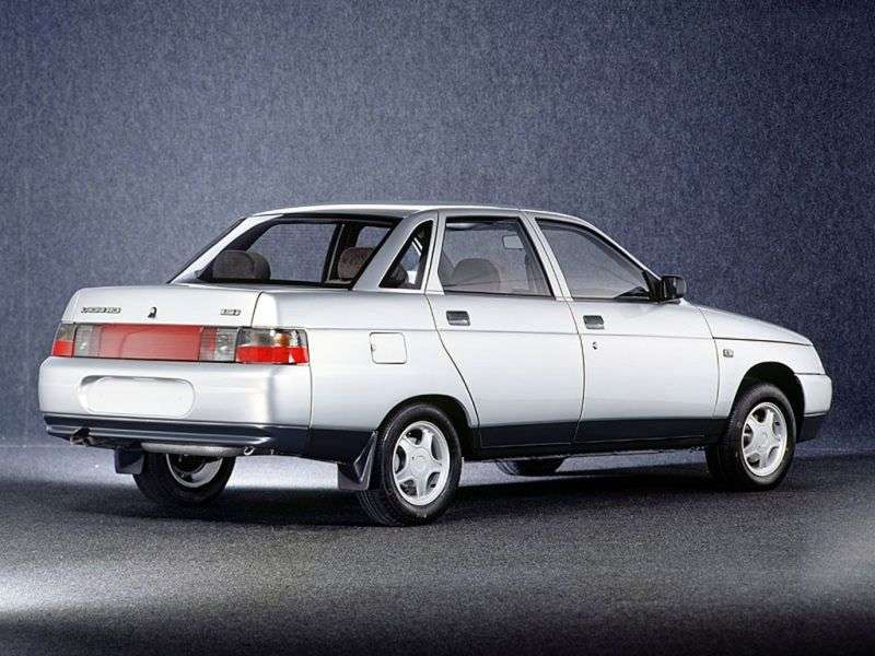 VAZ (Lada) 2110 4 drzwiowy sedan pierwszej generacji. 1,5 MT 21103 (1996 2007)