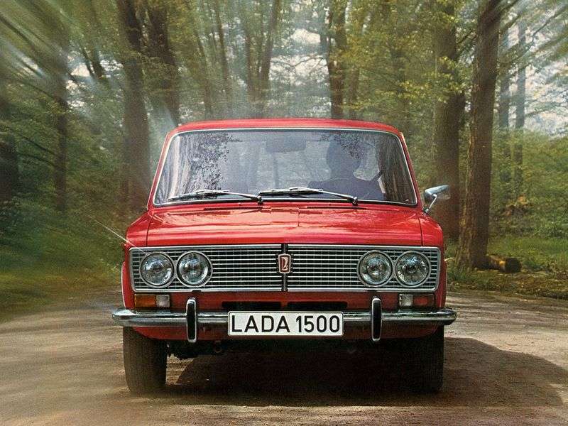 VAZ (Lada) 2103 4 drzwiowy sedan pierwszej generacji. 1,2 mln ton (1972 1983)