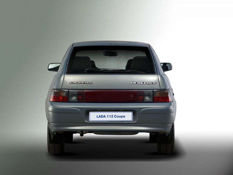 VAZ (Lada) 2112 3 drzwiowy hatchback pierwszej generacji. 1,8 MT (2002 2009)