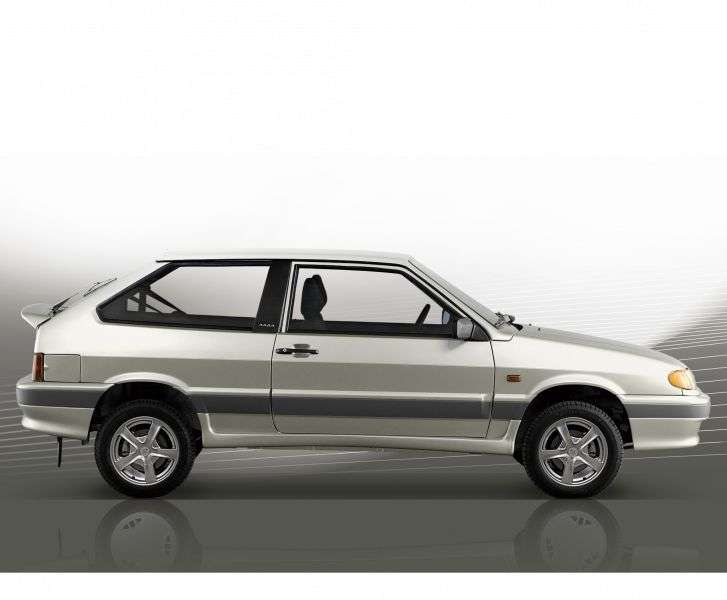 VAZ (Lada) 2113 hatchback 1.generacji 1.6 MT 8kl (Euro 4) 21134 012 40 Standard (2011 2013)