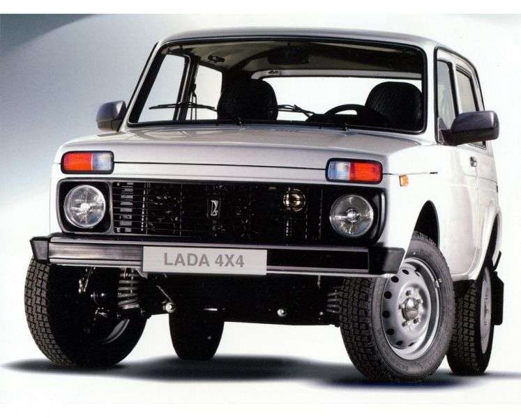 VAZ (Lada) 4x4 21214 SUV 3 drzwiowy 1,7 MT 8 kl. (Euro 3) 21214 30 010 standardowe (2002 2011)